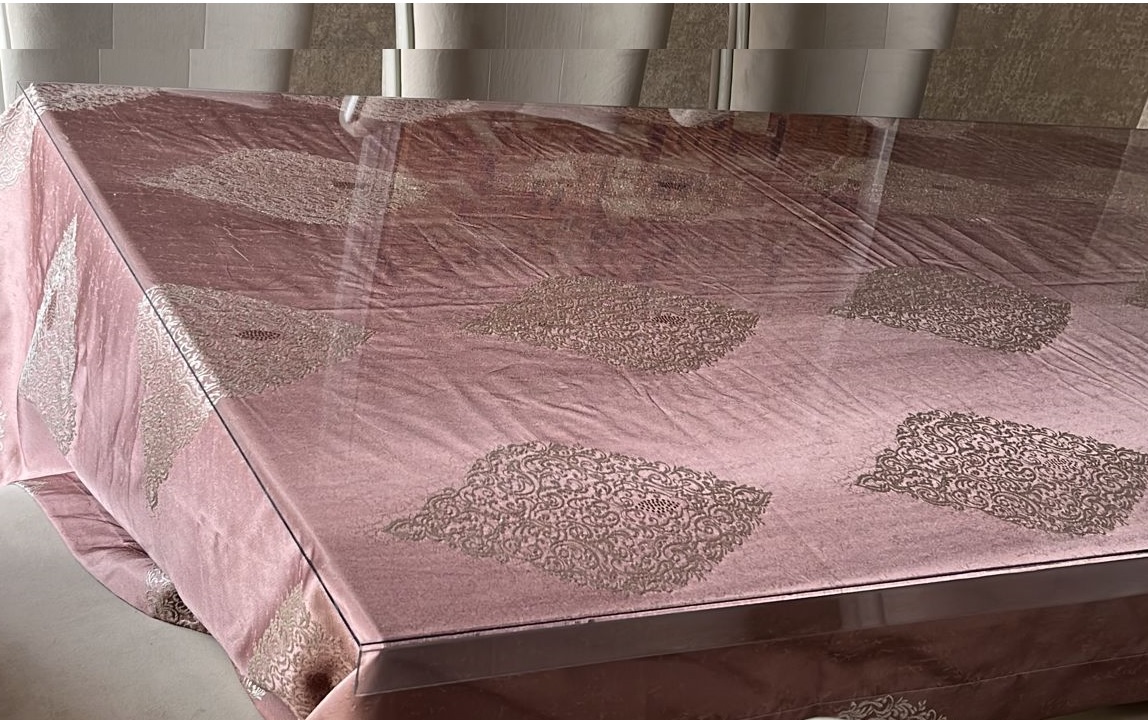 Şeffaf Masa Koruyucu Mika Detay